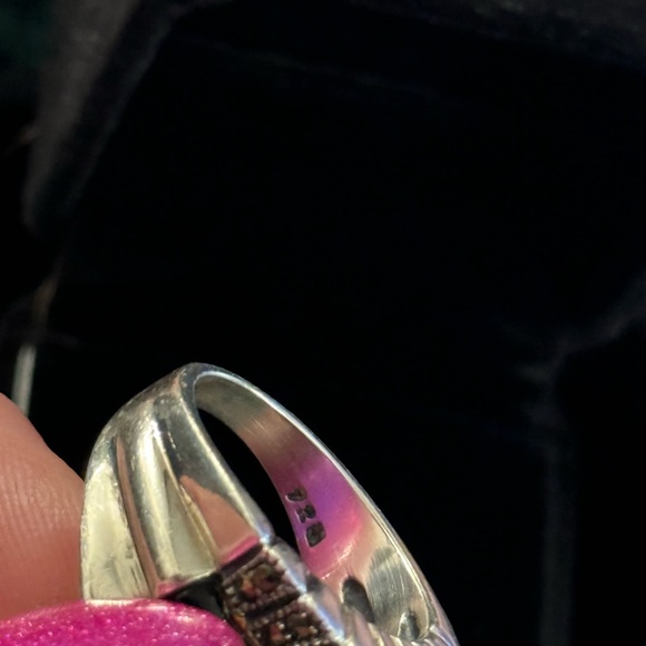 Sterling Silver Onyx & Marcasite Ring - Picture 12 of 16